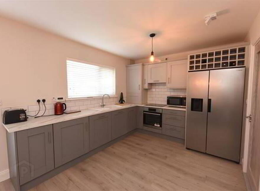 8 The Crescent, Donnybrook, Douglas