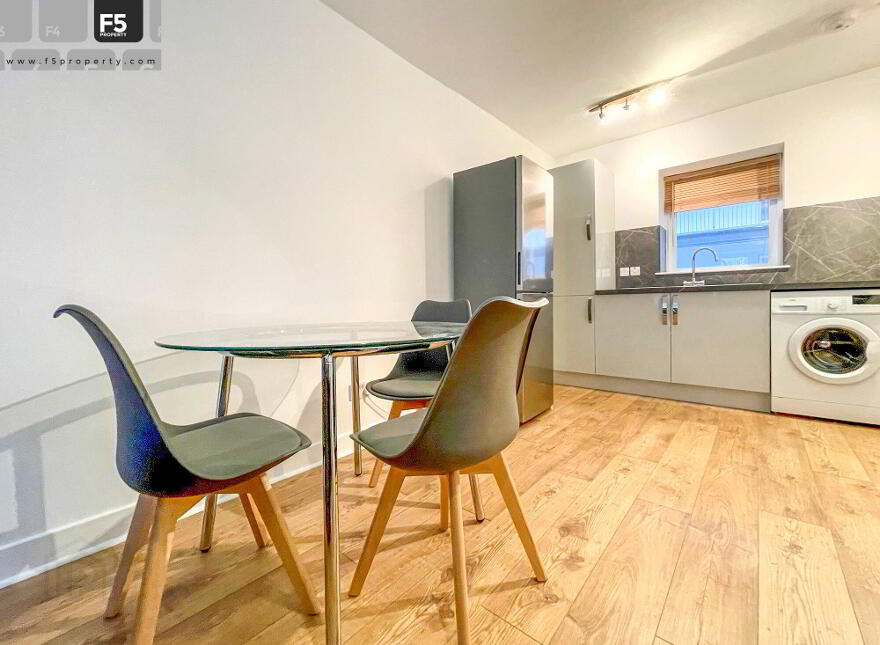 15 Citygate, 2 Sussex Place, Belfast, BT2 8LN