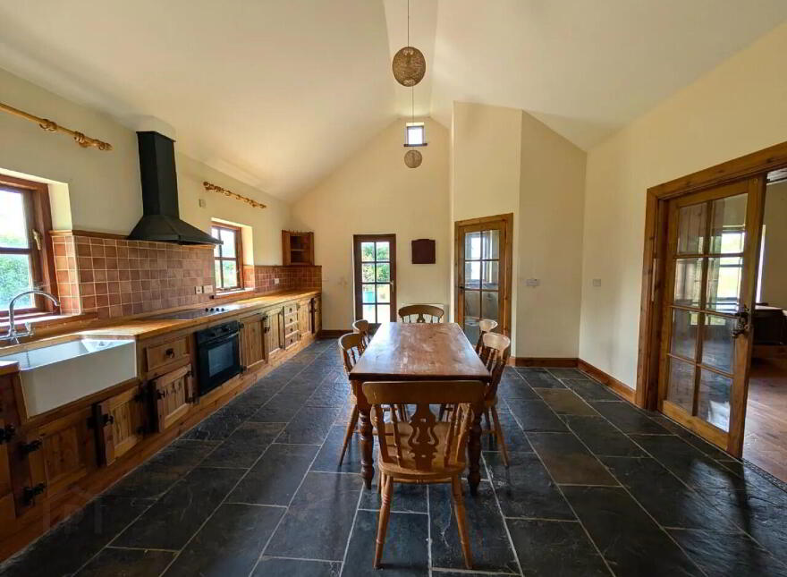 Kilcon, Kiltimagh, F12WP82