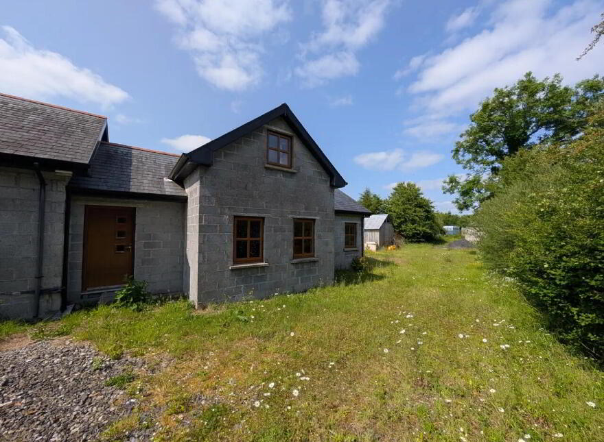 Kilcon, Kiltimagh, F12WP82