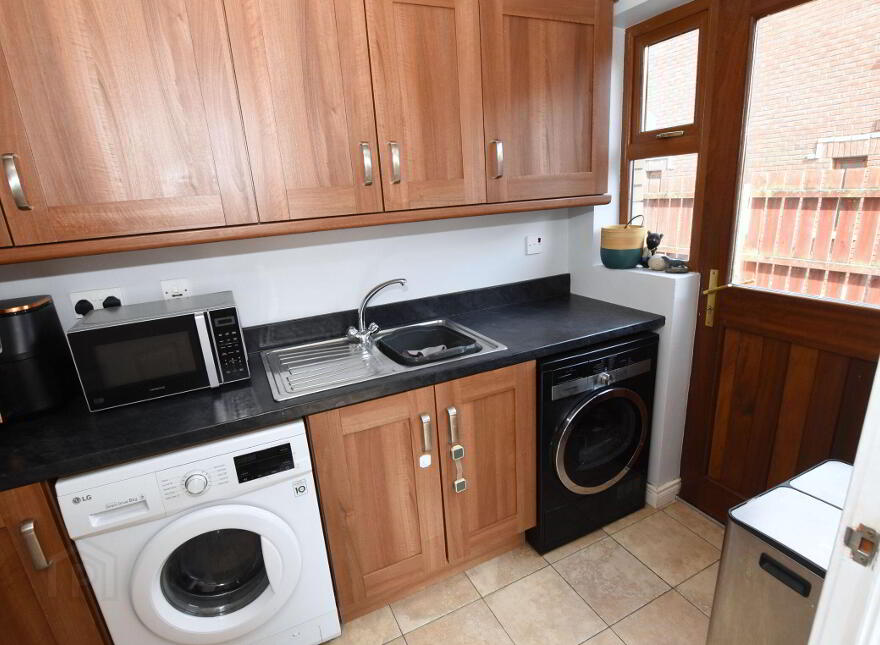 24 Laurel Wood, Ballinderry Lower, Lisburn, BT28 2GQ
