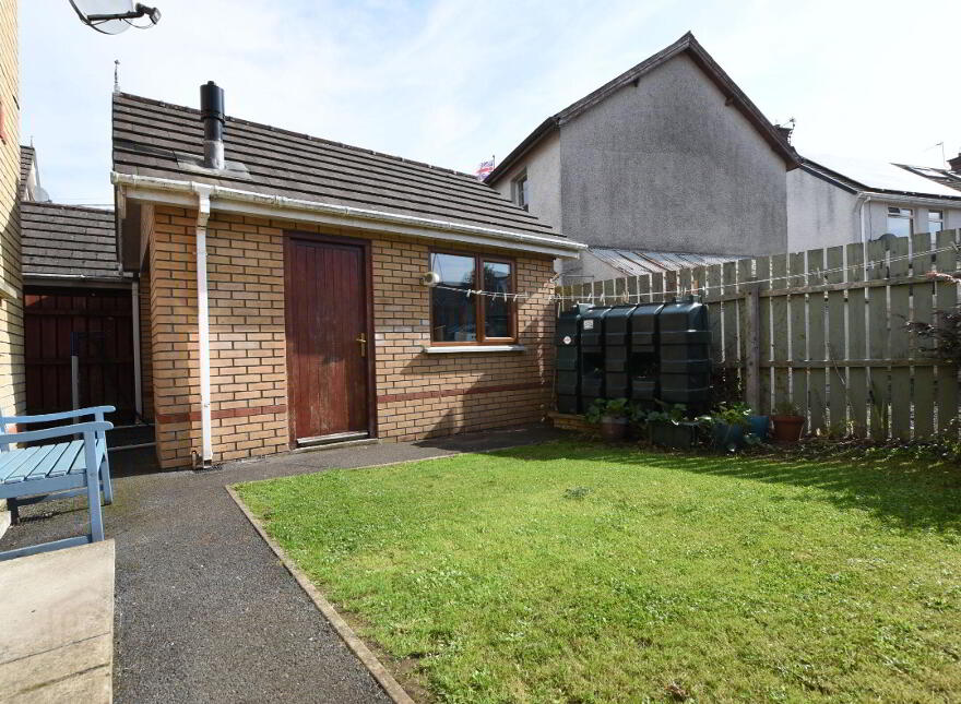 24 Laurel Wood, Ballinderry Lower, Lisburn, BT28 2GQ