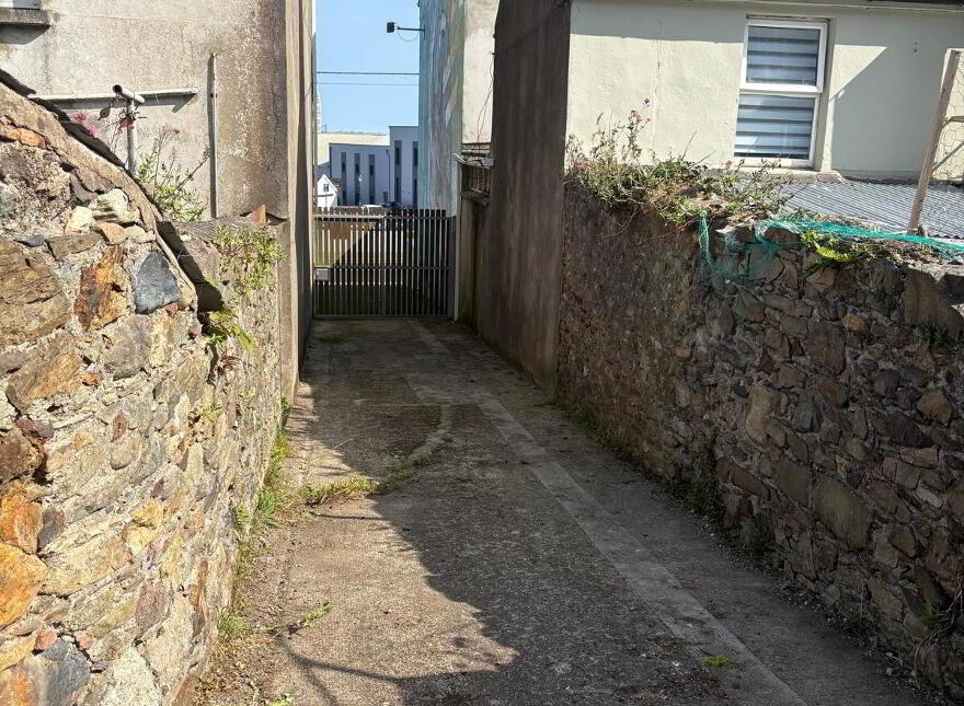 Marymount, Lyon Terrace, Turkey Road, Tramore, X91F611