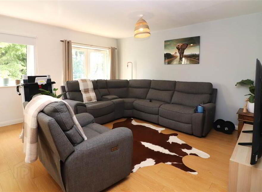 8 Garvey Mews, Longstone Street, Lisburn, BT28 1BS
