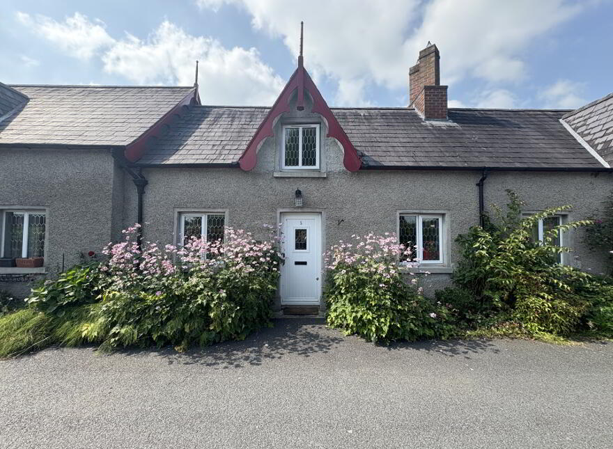 5 Roxborough Row, Killyman Street, Moy, Dungannon, BT71 7FA photo