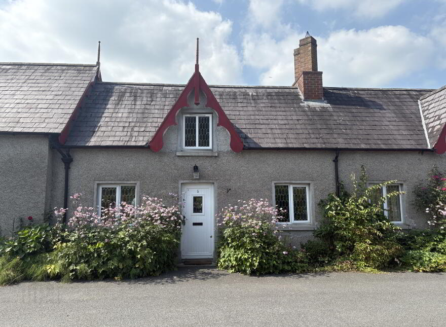 5 Roxborough Row, Killyman Street, Moy, Dungannon, BT71 7FA