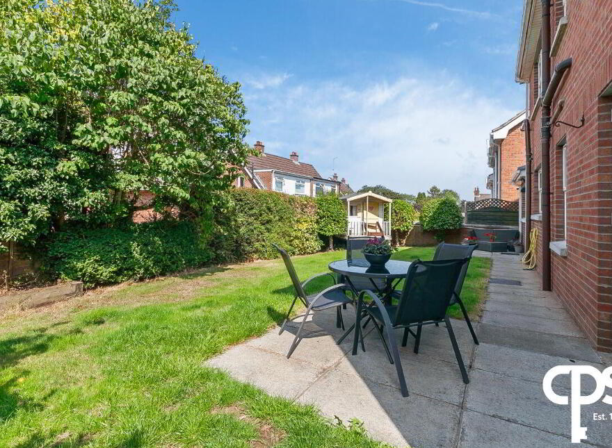 8 Belsize Manor, Lisburn, BT27 4DN