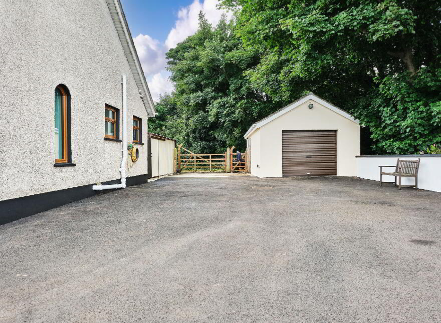 40 Lisconnan Road, Ballymoney, BT53 8AD