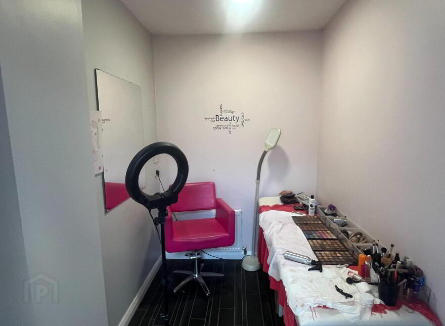 1st Floor ( Bills & Ratesincluded), 20 North Street, Lurgan, Craigavon, BT67 9AQ
