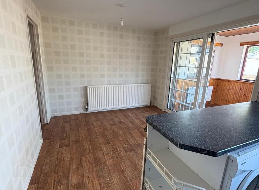 12 Waterside Street, Strabane, BT82 9AA