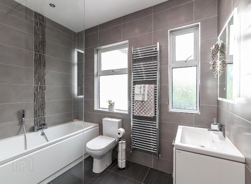 7 Fortwilliam Drive, Belfast, BT15 4EB