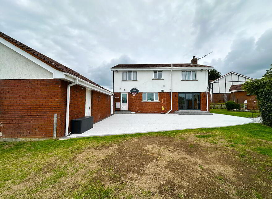 25 The Tudors, Banbridge, BT32 4QR