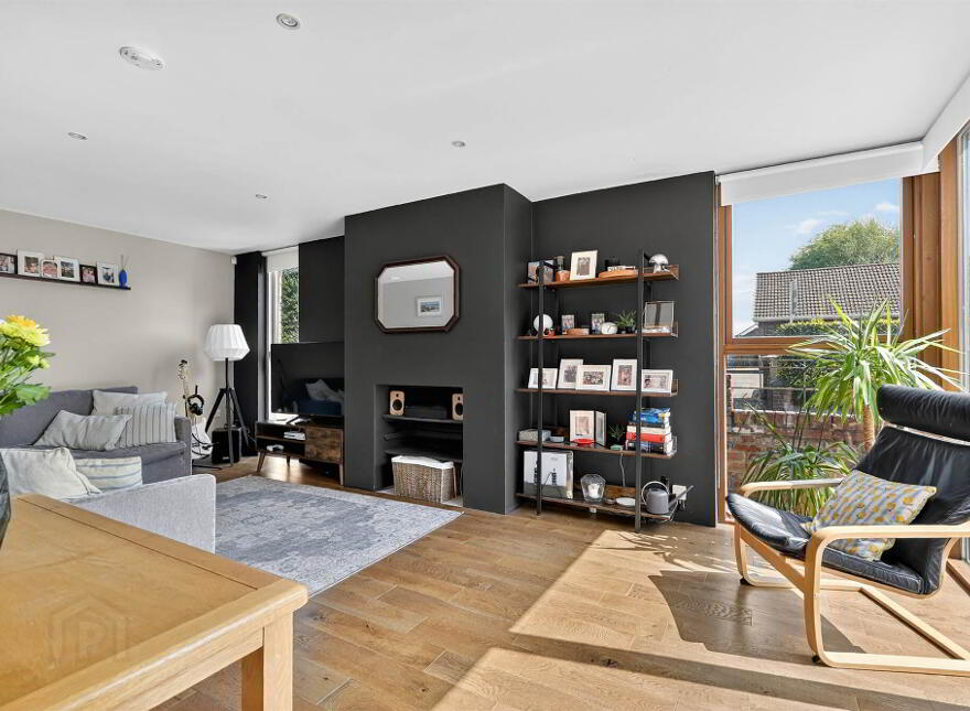 22 Greenvale, Off Ballyskeagh Road , Drumbeg, Belfast, BT17 9LR