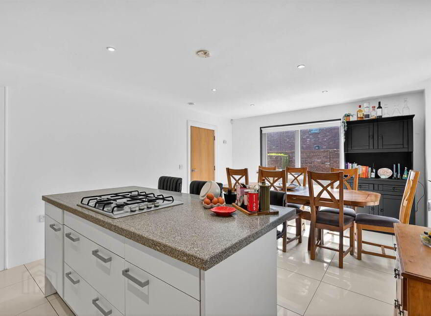 22 Greenvale, Off Ballyskeagh Road , Drumbeg, Belfast, BT17 9LR