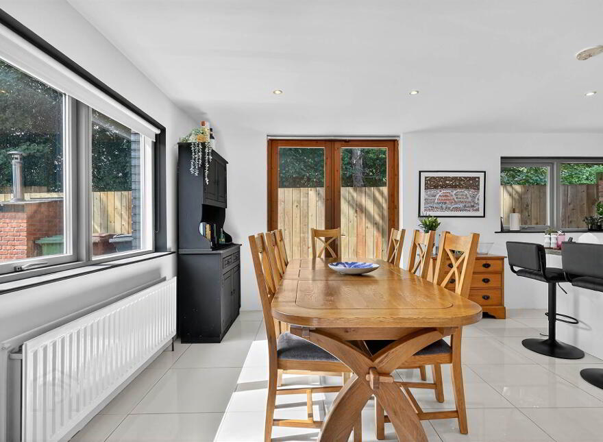 22 Greenvale, Off Ballyskeagh Road , Drumbeg, Belfast, BT17 9LR