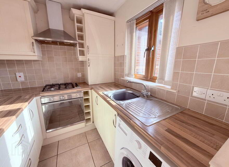 2g Ardenlee Street, Belfast, BT6 8QJ