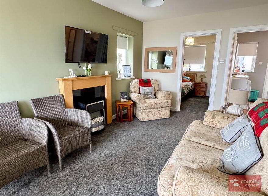18 Coast Road, Larne, BT40 1UZ
