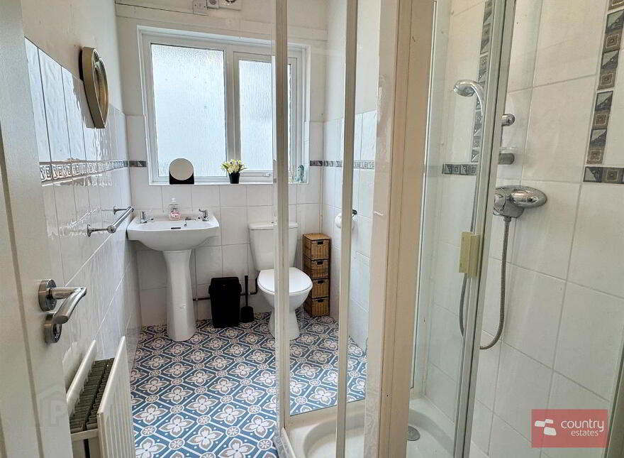 18 Coast Road, Larne, BT40 1UZ