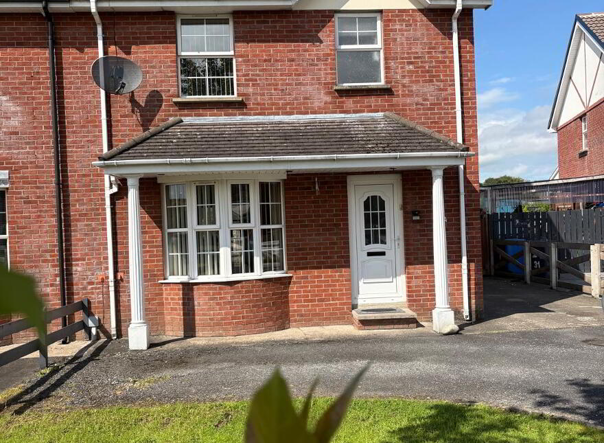 29a Carricklynn Avenue, Strabane, BT82 9BF photo