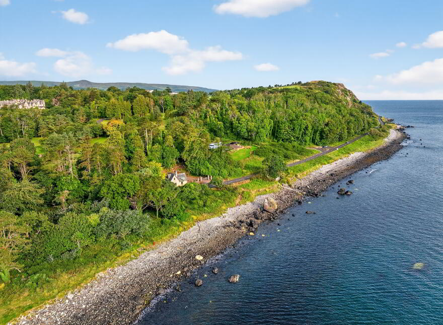 'Cairndhu Gate Lodge', 186 Coast Road, Ballygalley, Larne, BT40 2QG