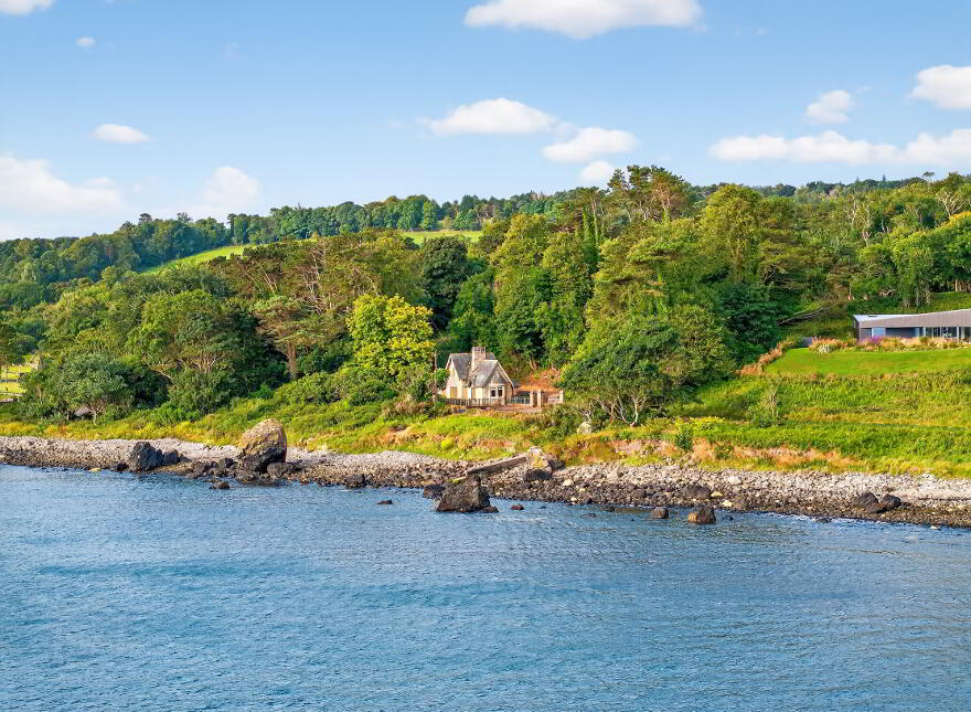 'Cairndhu Gate Lodge', 186 Coast Road, Ballygalley, Larne, BT40 2QG