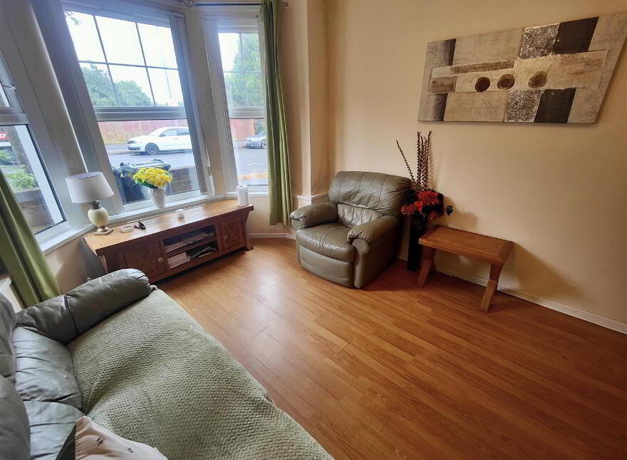 90 Duncairn Gardens, Belfast, BT15 2GJ