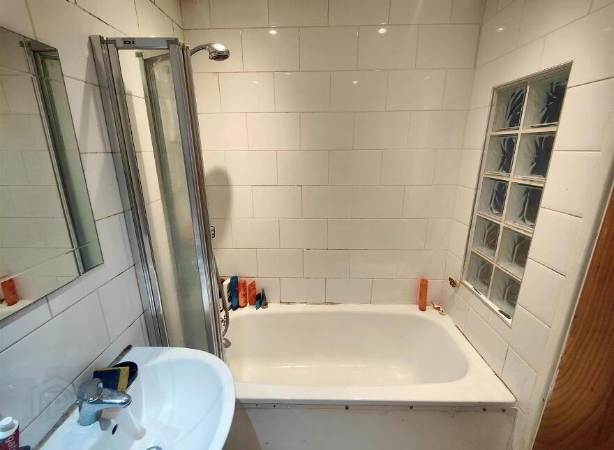 90 Duncairn Gardens, Belfast, BT15 2GJ
