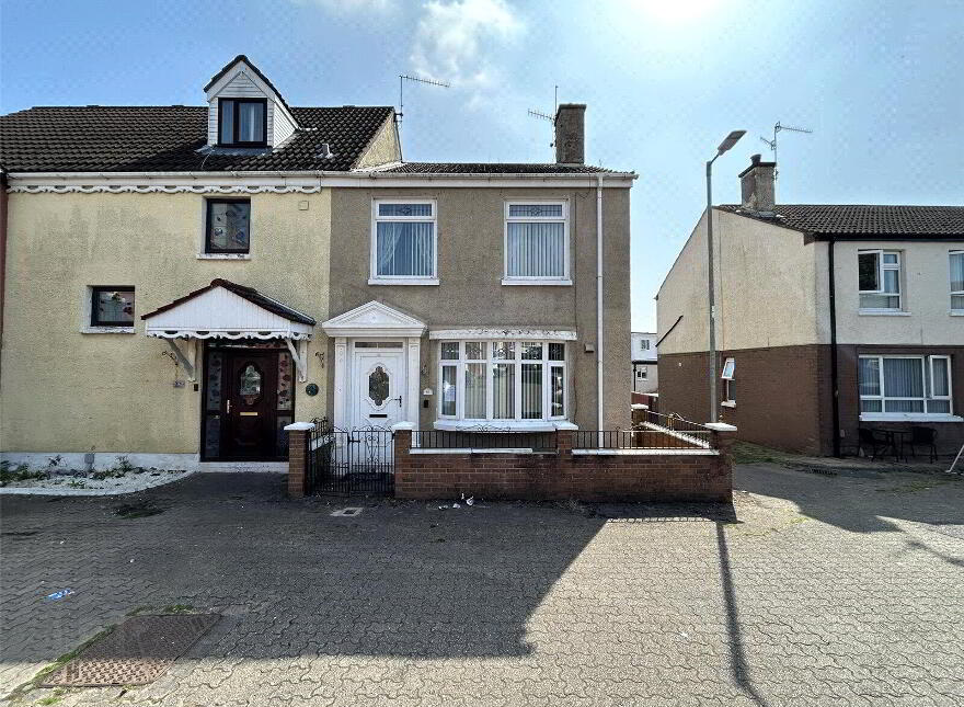 57 Laurelbank, Dunmurry, Belfast, BT17 0RR