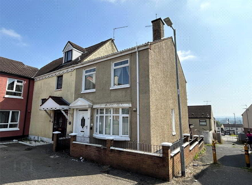 57 Laurelbank, Dunmurry, Belfast, BT17 0RR
