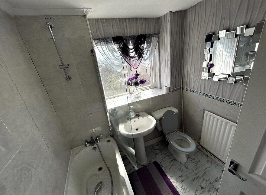 57 Laurelbank, Dunmurry, Belfast, BT17 0RR