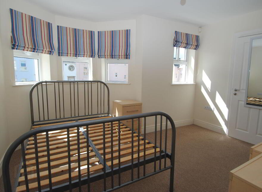 18 West Strand Avenue, Portrush, BT56 8FD