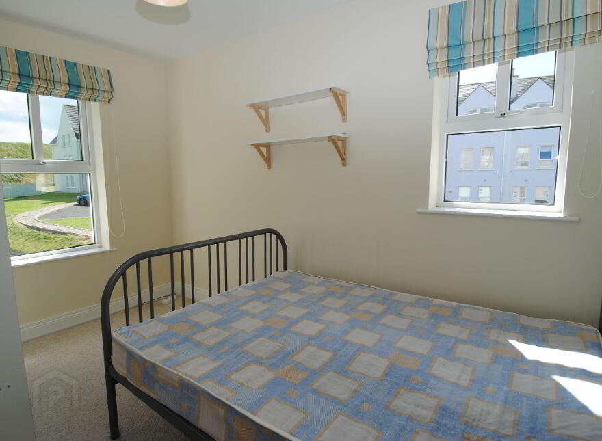 18 West Strand Avenue, Portrush, BT56 8FD