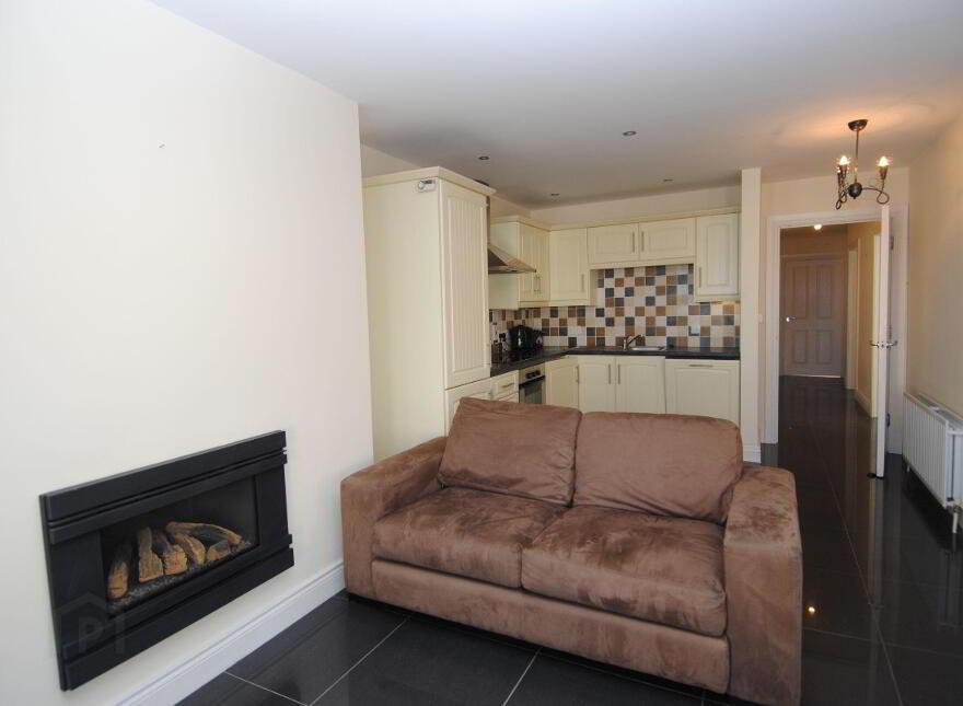 18 West Strand Avenue, Portrush, BT56 8FD