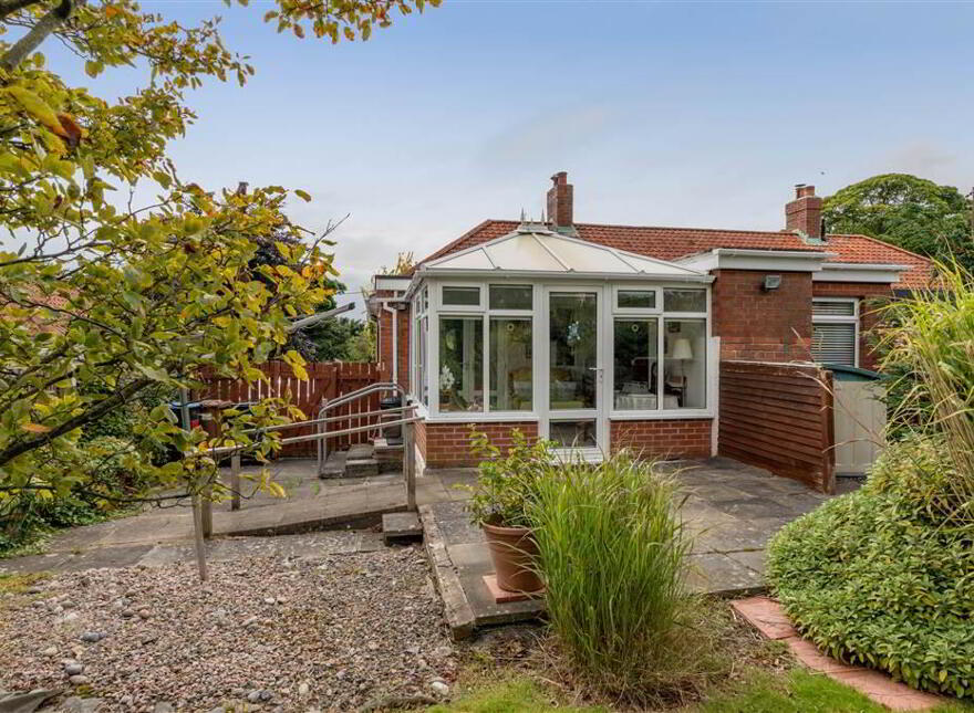17 Ballyregan Road, Dundonald, BT16 1HY