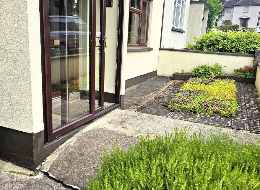 24 Castlebalfour Drive, Lisnaskea, BT92 0GA