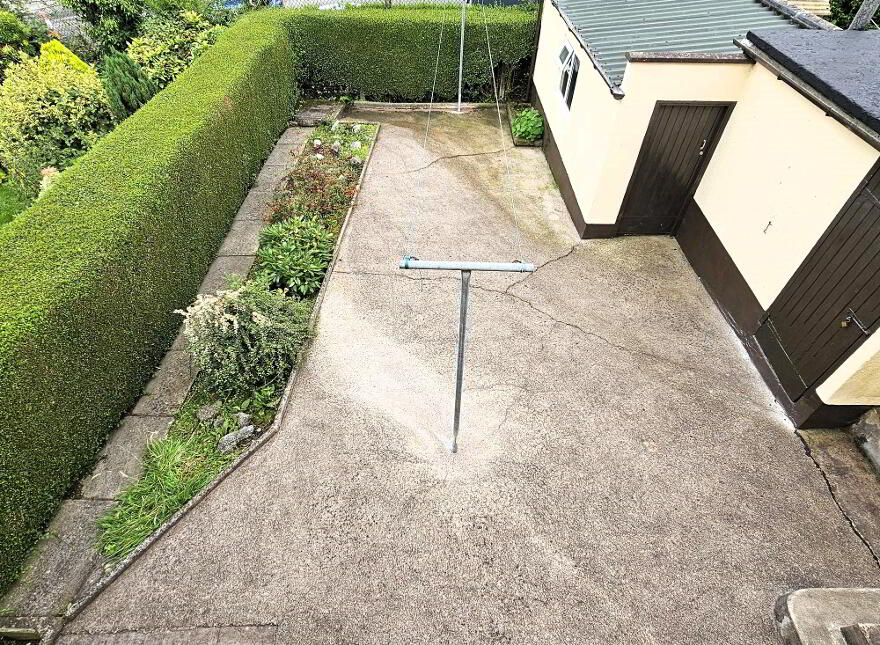 24 Castlebalfour Drive, Lisnaskea, BT92 0GA
