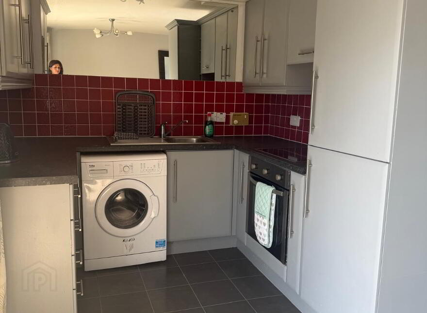 12 Balmoral Court, Belfast, BT9 7GR