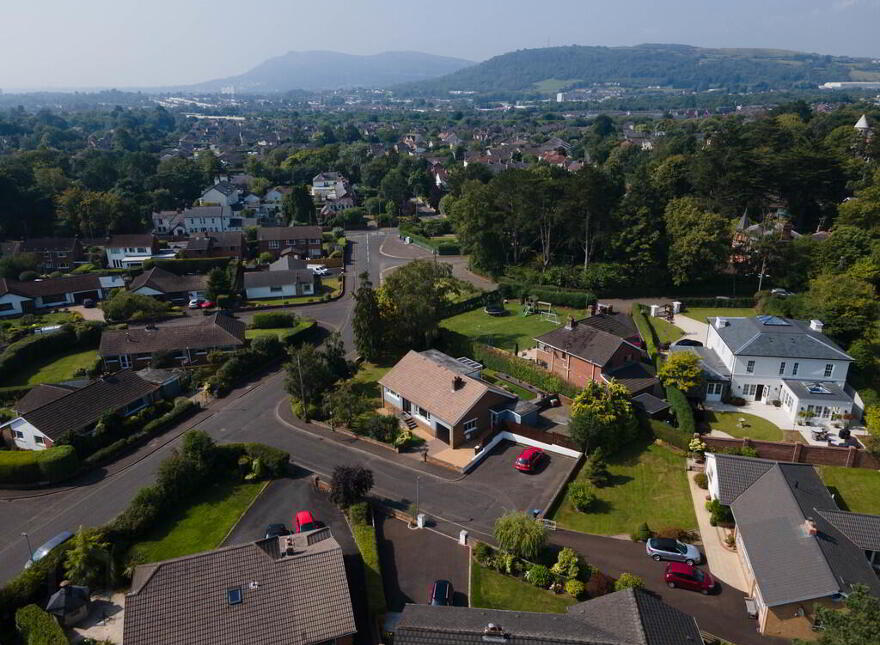 2 Lenamore Gardens, Jordanstown, Newtownabbey, BT37 0PE