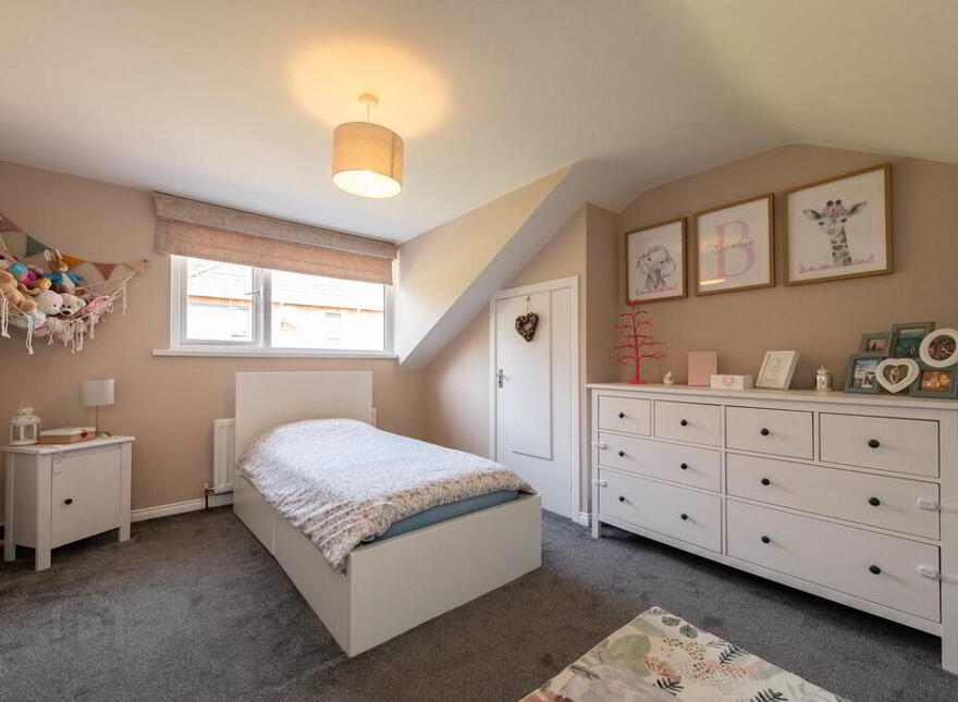 2 Lenamore Gardens, Jordanstown, Newtownabbey, BT37 0PE