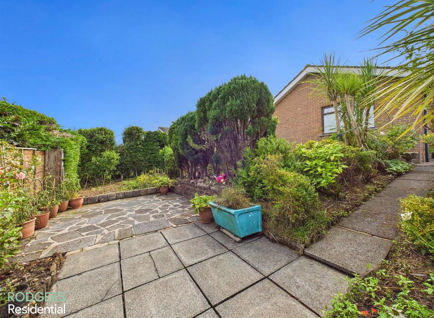17 Carolsteen Avenue, Helen's Bay, BT19 1LJ