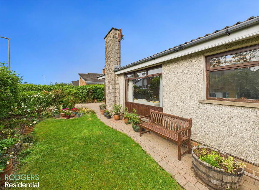17 Carolsteen Avenue, Helen's Bay, BT19 1LJ