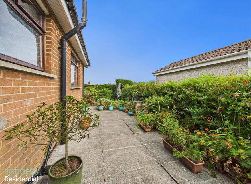 17 Carolsteen Avenue, Helen's Bay, BT19 1LJ
