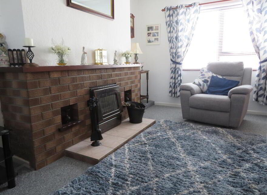 32 Larkfield Square, Lurgan