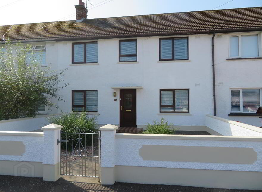 32 Larkfield Square, Lurgan