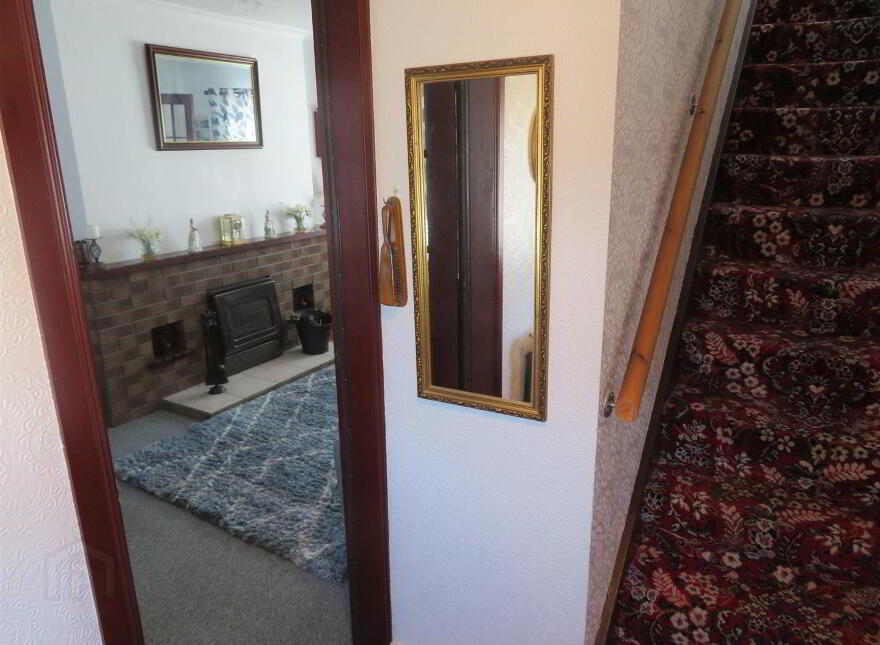 32 Larkfield Square, Lurgan