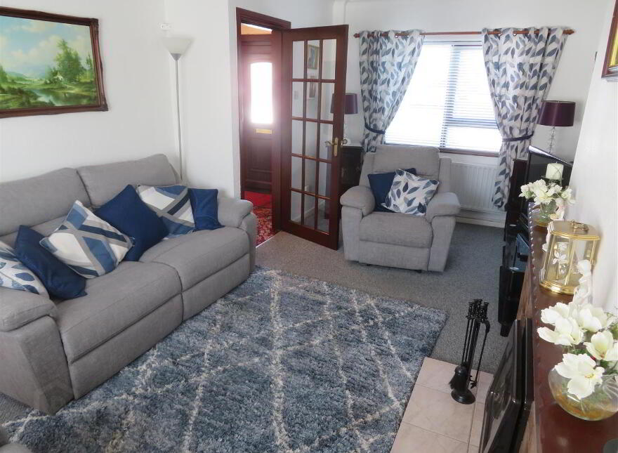 32 Larkfield Square, Lurgan