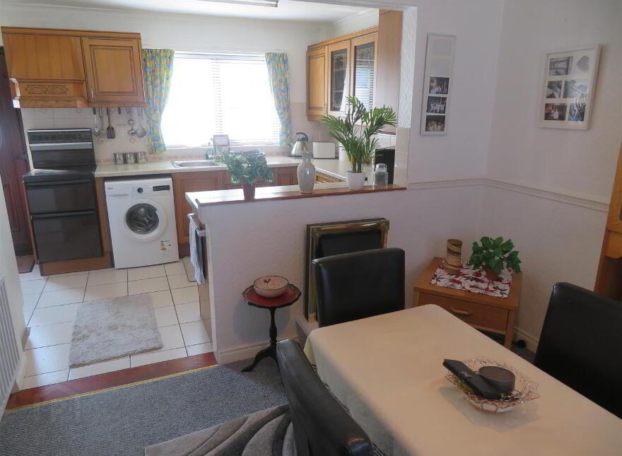 32 Larkfield Square, Lurgan