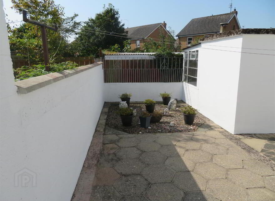 32 Larkfield Square, Lurgan