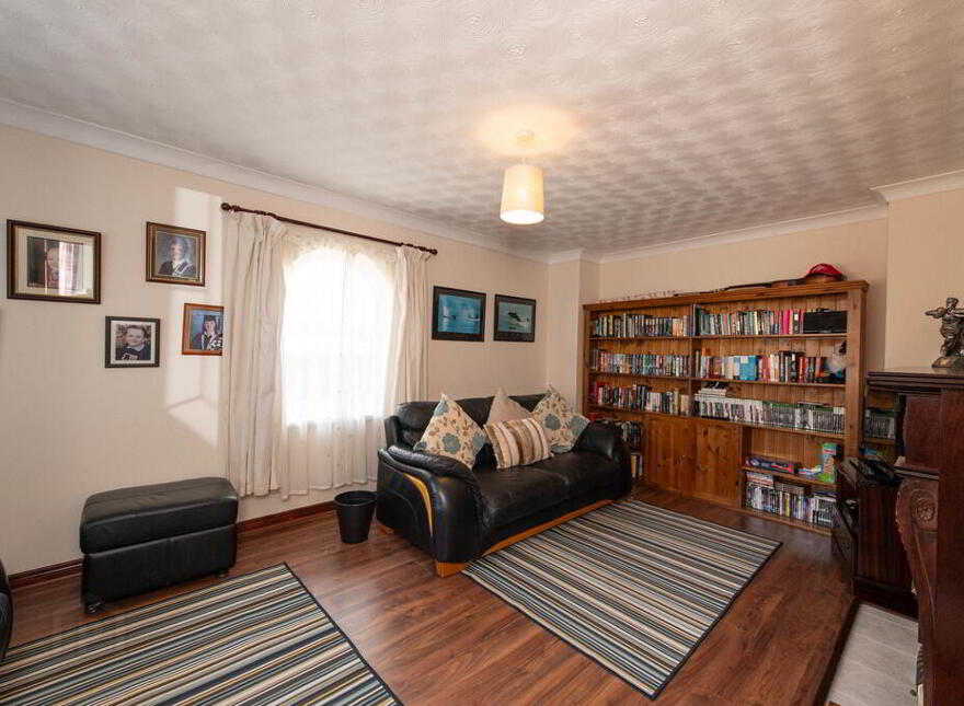 8 Farm Lodge Grove, Greenisland, Carrickfergus, BT38 8YD