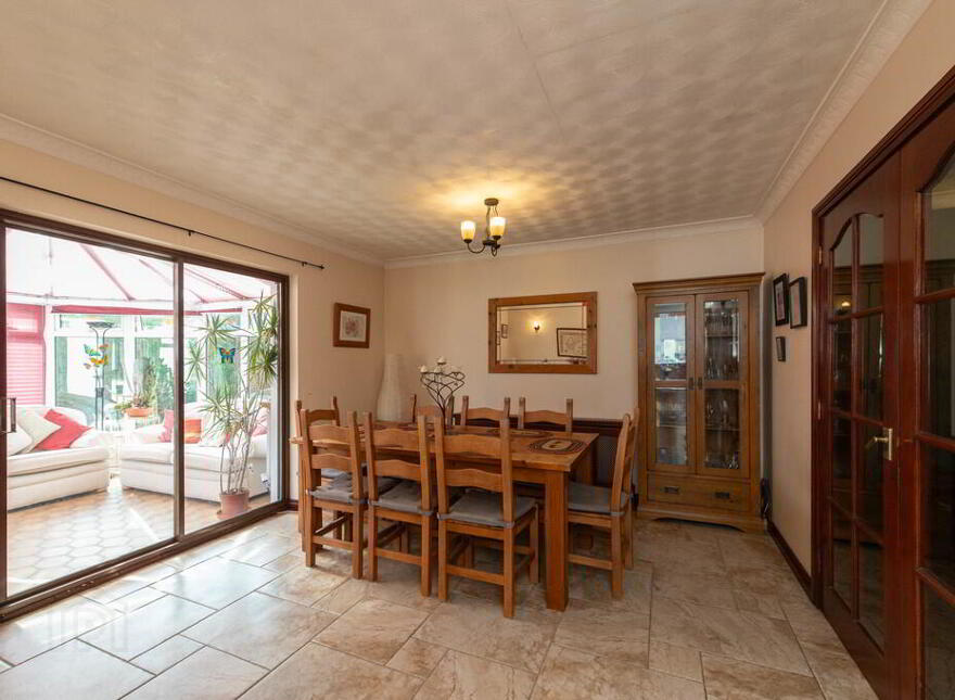 8 Farm Lodge Grove, Greenisland, Carrickfergus, BT38 8YD